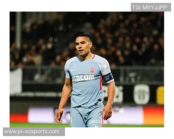 国外足球界最具争议的丑球星到底是谁为何频频成为网红人物